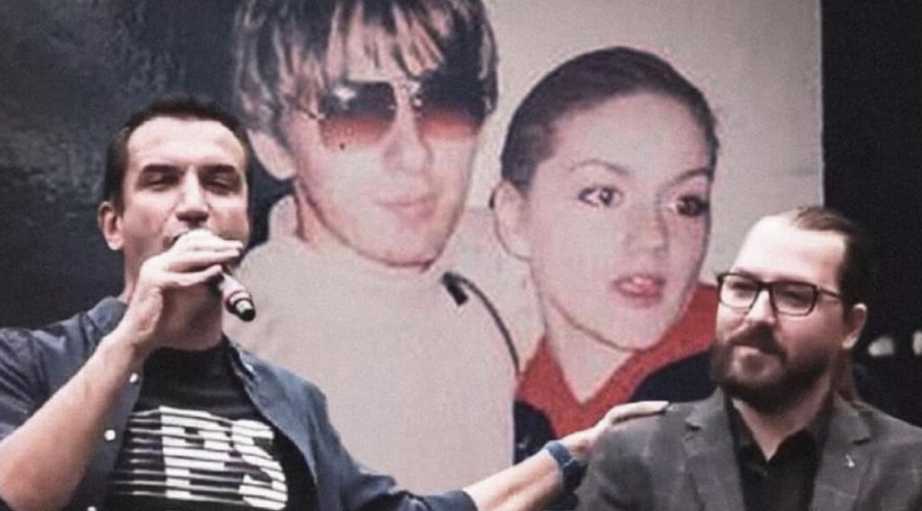 Erion Veliaj ‘rekruton’ edhe Kastro Zizon, i dhuron një çantë shpine