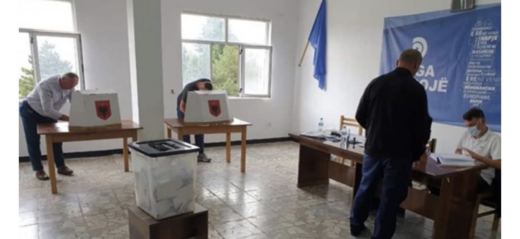 Fieri dhe Tirana, përmbyllin votimet për kandidatët e PD