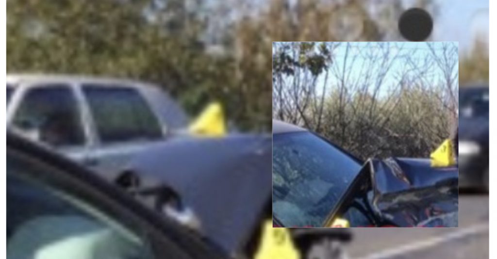 Lezhë, makina tip golf përplaset me eskavatorin e bashkisë
