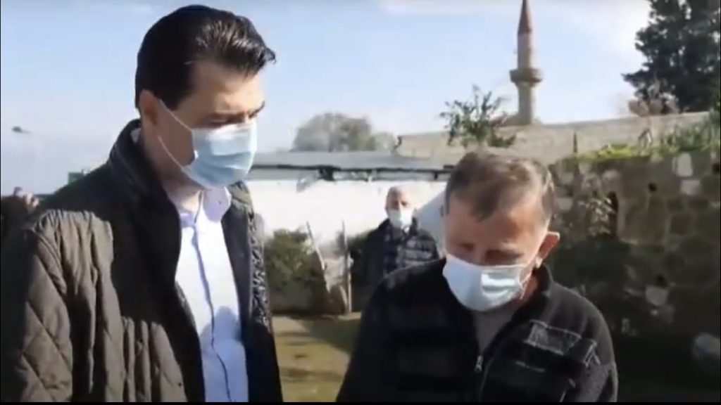 Nuk na ndërtojnë shtëpitë se kemi qenë në mitingun e PD-së