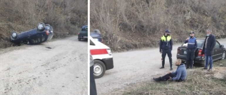 U ndoq nga policia, humb kontrollin dhe përplaset