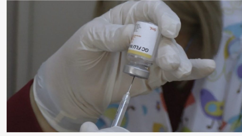 AstraZeneca sfidon Pfinzer, në dhjetor ka gati vaksinën anti-COVID me çmim 10 herë më të lirë