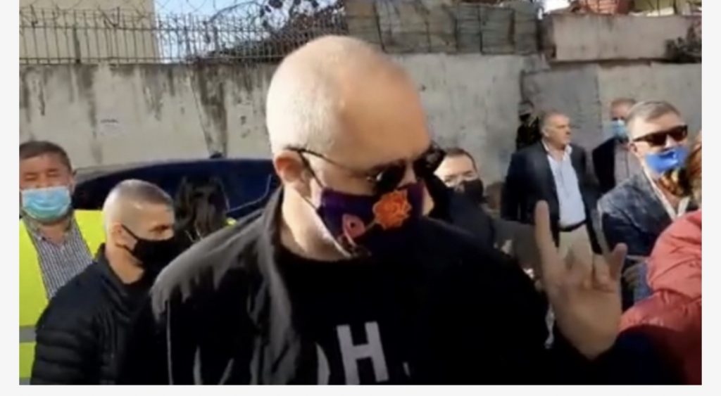 Rama në Vlorë për Lungomaren, banorët kërkojnë të takohen: Po na prishen shtëpitë! Reagon kryeministri: Kush ka dokumente do shpronësohet