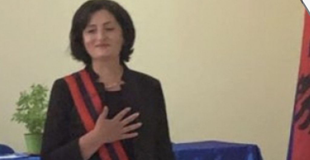Kryebashkiakja e Përmetit Alma Hoxha rezulton pozitive me Covid-19