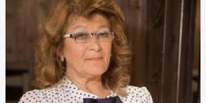 Këngëtarja Justina Aliaj e prekur me Covid-19, në gjendje të rëndë tek Infektivi