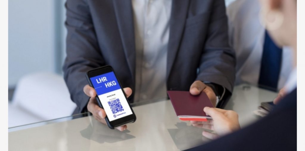 VENDIMI: Së shpejti mund të fluturoni VETËM me PASAPORTË digjitale SHËNDETI,