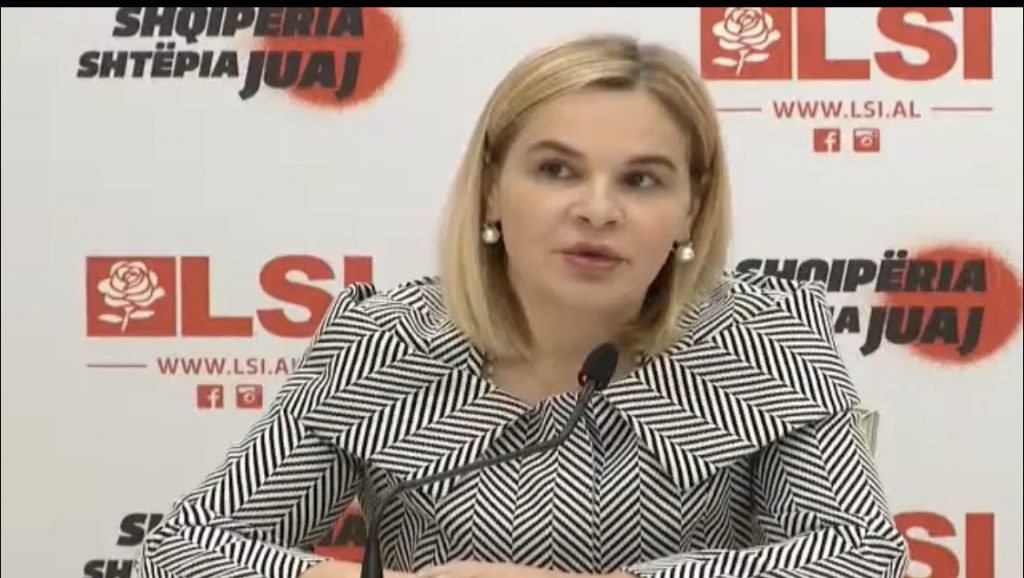 Kryetarja e LSI-së, Monika Kryemadhi thotë se nuk i trembet krijimit të partive të reja politike