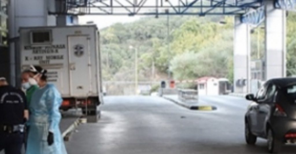 Rritja e shifrave të Covid-19, Greqia gati të mbyllë kufirin me Shqipërinë