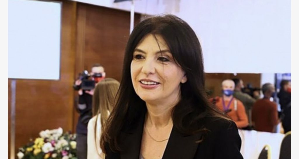 Topalli regjistron  partinë në  gjykatë