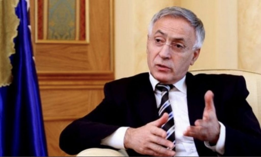 Prokuroria Speciale konfiormon bastisjen në shtëpinë e Jakup Krasniqit: Po kryehen dhe disa operacione të tjera në Prishtinë