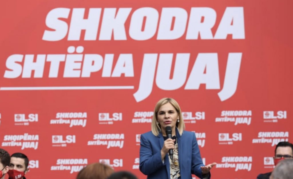 Kryetarja e LSI :Kjo maskë nuk të mbron nga pandemia, por mbulon dhimbjen që ka pushtuar këtë vend
