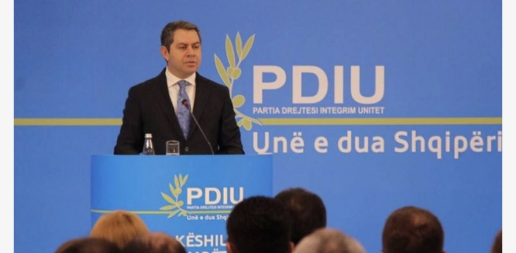 PDIU uron shqiptarët për festat e fundvitit, thirrja e Idrizit: Bëjeni Ënë tuajën në vitin 2021