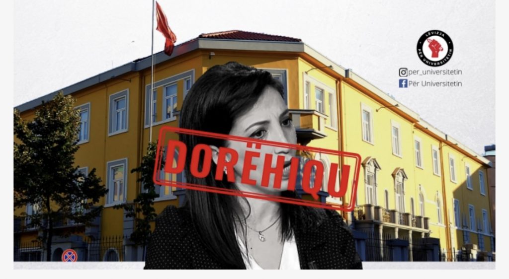 Lëvizja për Universitetin proteston përpara Ministrisë së Arsimit, kërkojnë dorëheqjen e Evis Kushit: Po përndiqen minorenët e protestës nëpër shkolla