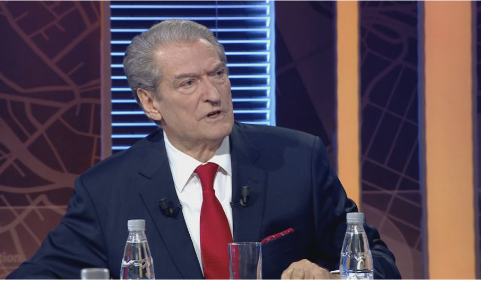 Berisha flet për SPAK: Prokurorët janë zgjedhur me  kriterin e partisë dhe po lirojnë bandat