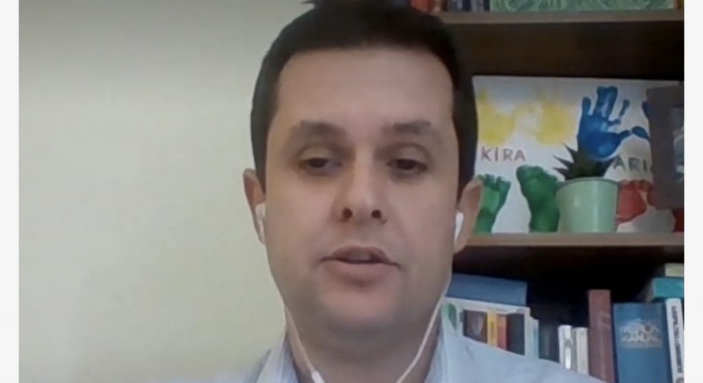 Mjeku Alimehmeti: Në disa zona në Tiranë, imuniteti i tufës është në arritje e sipër