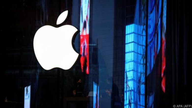 Apple mbyll përkohësisht dyqanet në Britani dhe Kaliforni