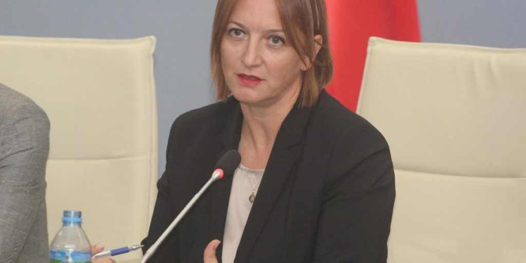 Anila Denaj: Ja kategoritë që përfitojnë rritje pagash