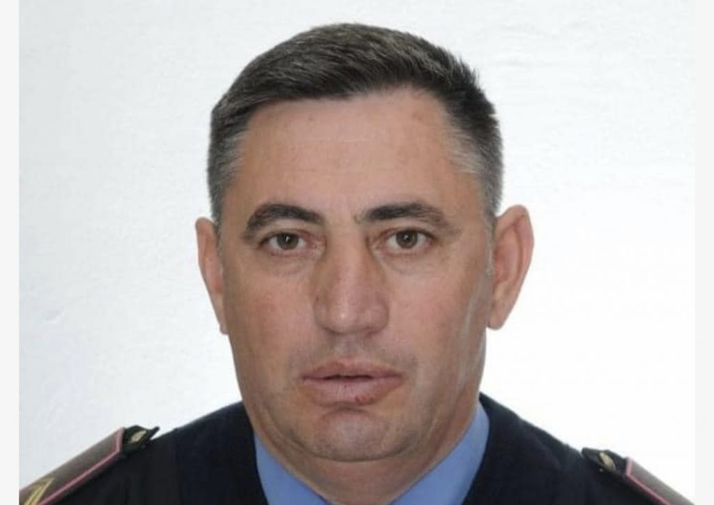 Prekin të afërmit e oficerit të Kufirit: E pabesueshme! Veshe në zi Durrësin e Nikaj-Mërturin