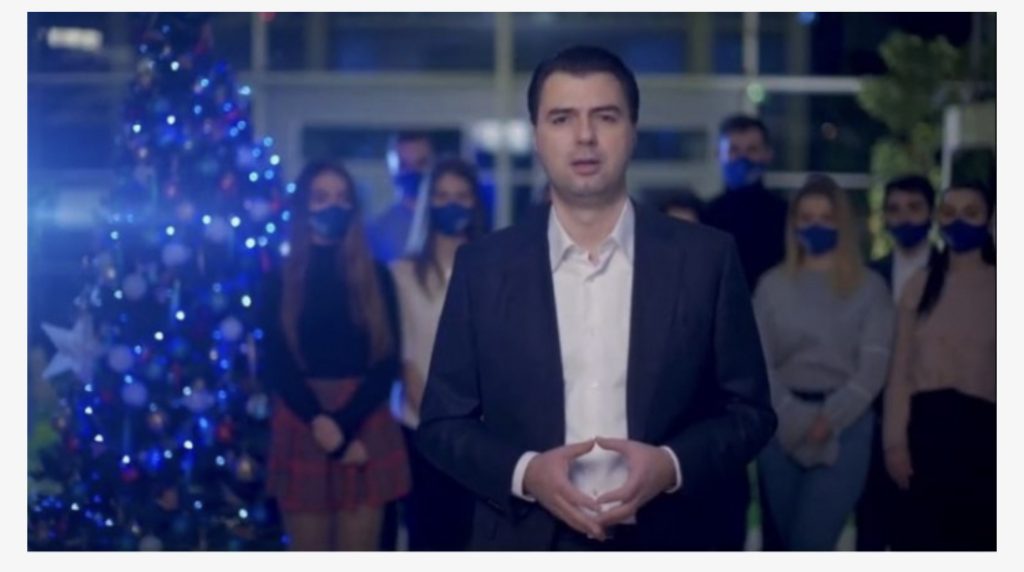 BASHA falenderon MJEKET dhe personelin shëndetësor në kartolinën e fundvitit: Ju keni sakrifikuar gjithcka, edhe veten