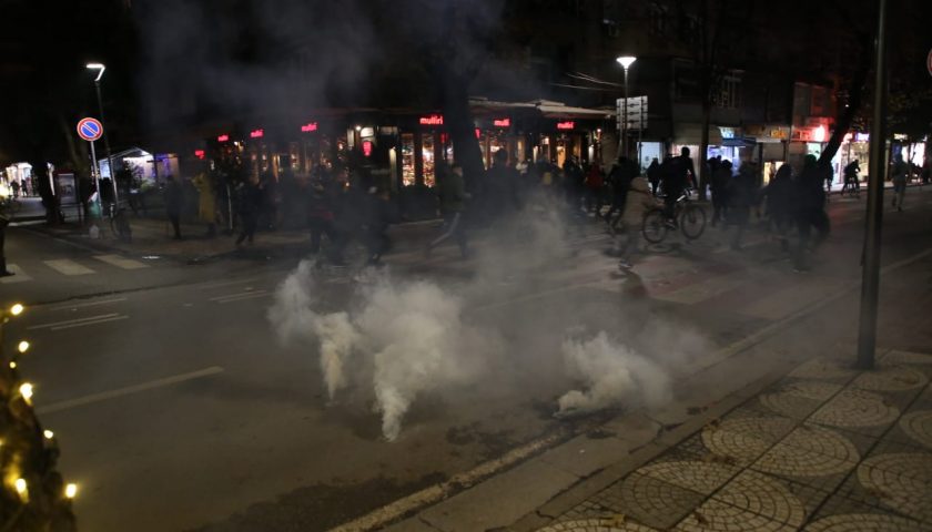 Gjykata cakton masat e sigurisë për tre protestues