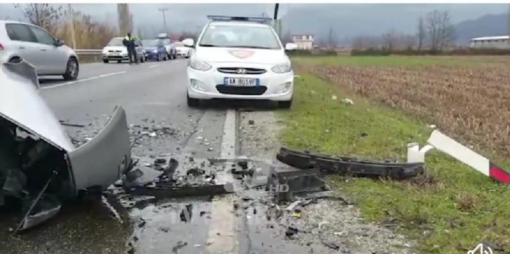 Shkodër/ Aksident i rëndë mes dy automjetesh
