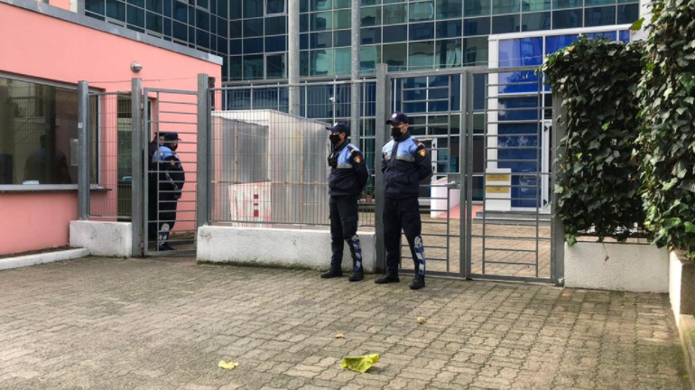 Protesta/ Gjykata liron tre të arrestuarit