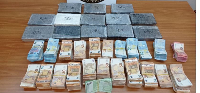 Greqi/ Arrestohet shqiptari, kishte 14 kg kokainë në kamion