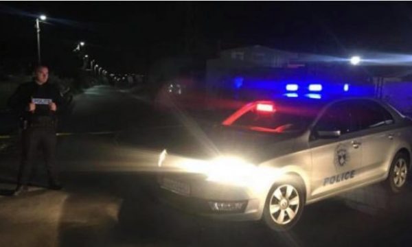 Pejë/ Një polic sulmohet me mjete të forta nga tre persona