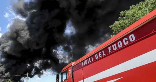 Të paktën tre viktima në një fabrikë demontimi
