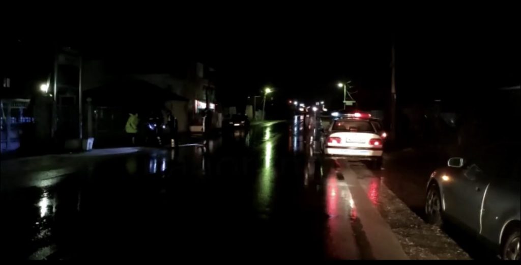 Përplasi për vdekje 48 vjeçarin dhe u largua nga vendi i aksidentit, arrestohet autori 22 vjeçar