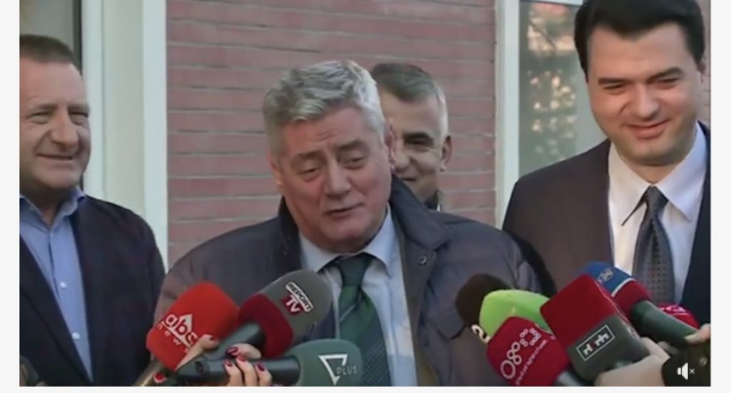 Dashamir Shehi tregon marrëveshjen me Bashën pas djegies së mandateve në 2019-n