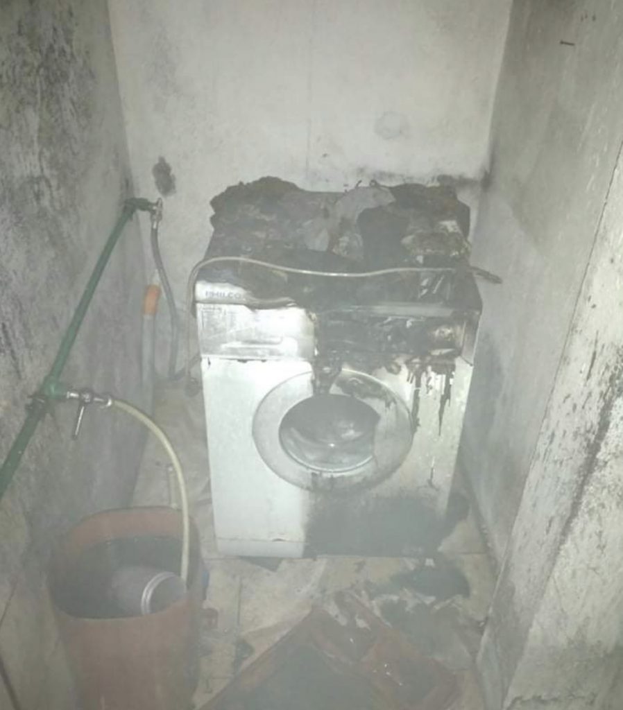Digjet  një banesë në Këlcyrë