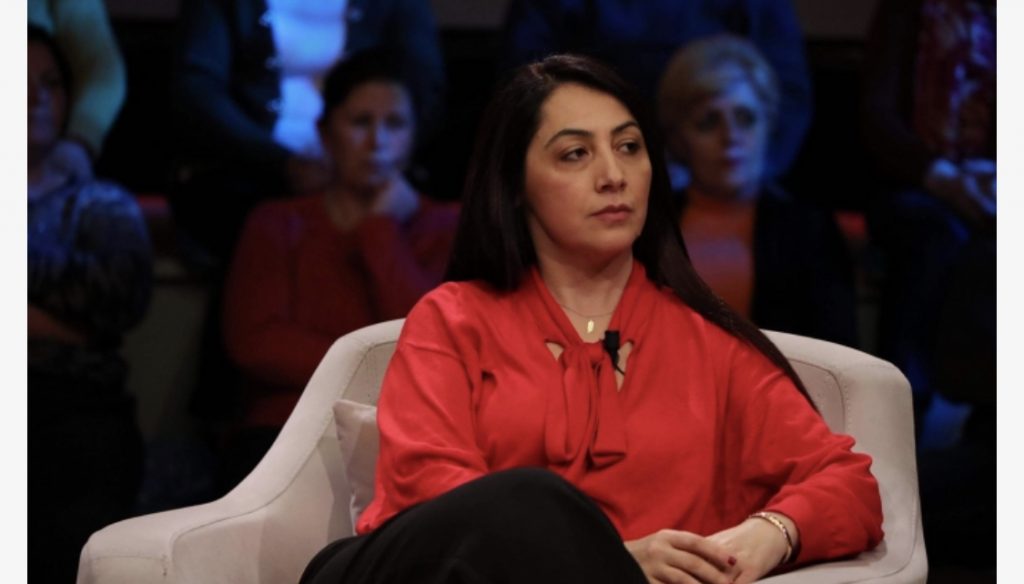 Kontrolli i pasurisë së politikanëve, gazetarja: Skandal! Kryetarin e ILDKPI e zgjedhin deputetët, çfarë investigimi do t’u bëjë ai