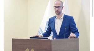 Propagandë më shumë se 28 vite të marra së bashku