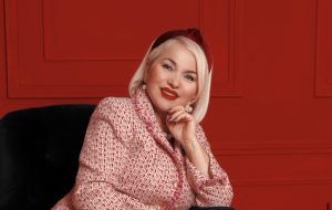 Rita Lati: Lyhem kot, skam puthur dot  moj motër!