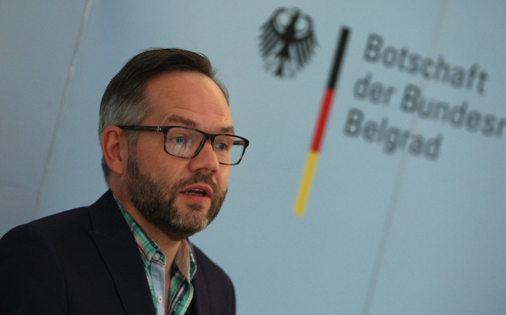 Ministri gjerman: BE duhet të ndërhyjë urgjentisht në Ballkan