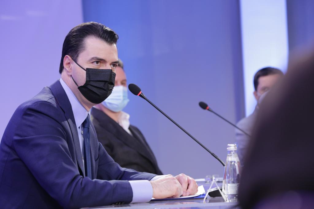 “Rama prestigjiator, qeveria cirk shëtitës”, Basha për situatën me Covid 19: Pas 25 prillit do kemi numrin më të lartë të testimeve në rajon!