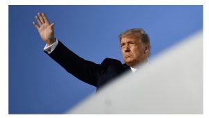 Twitter bllokon përgjithmonë llogarinë ish- presidentit Trump
