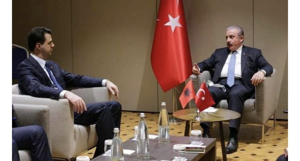 Basha takon kreun e parlamentit turk
