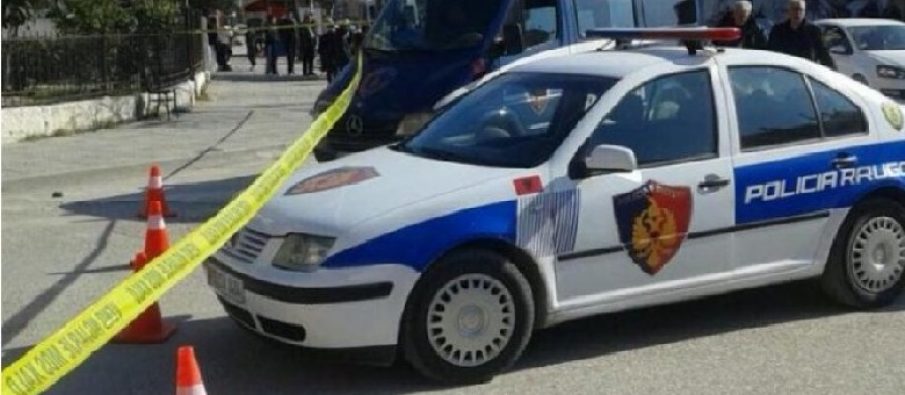 Mirditë/ Bashkëfshatari e godet qëllimisht me makinë, vdes 68-vjeçari