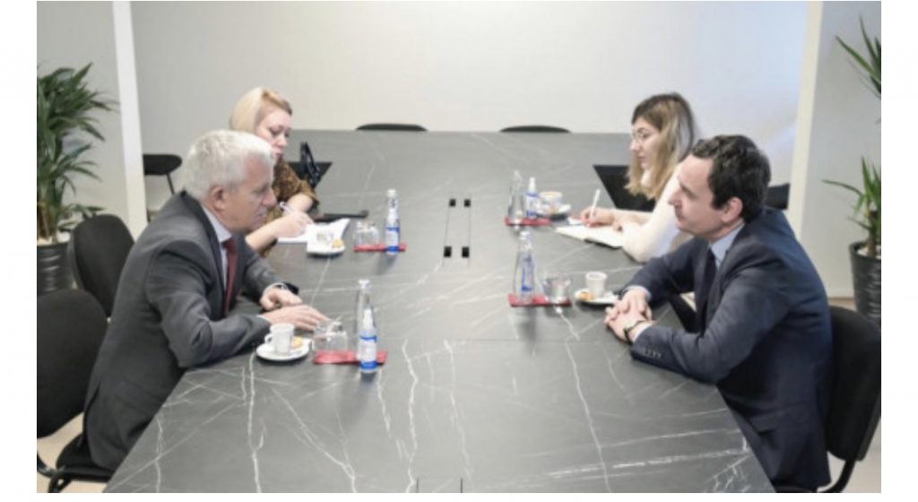 Albin Kurti pret ambasadorin e Shqipërisë: Qeveritë tona duhet të punojnë bashkë, të kapërcejmë barrierat e burokracitë