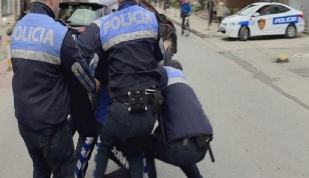 Në kërkim ndërkombëtar për lëndë narkotike, arrestohet trafikanti nga Durrësi me dy mbiemra