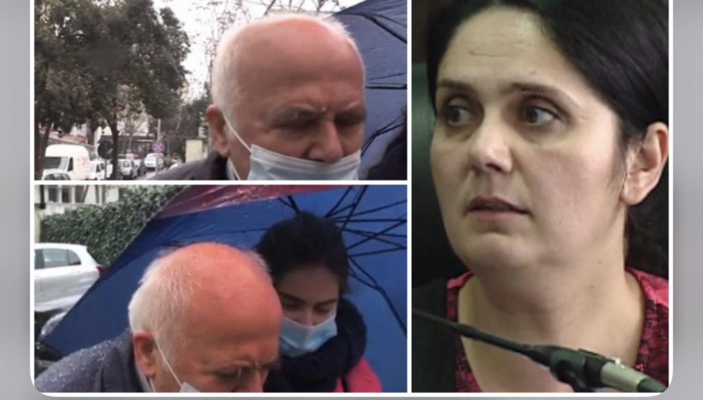 Vajza fle te këmbët e djalit në 2 divane dërrase”- Flet babai i gjyqtares Enkeleida Hoxha: Shoqet e saj me X5 e me Benz-a, ajo ikën me bidonat e qumështit në punë. 10 mijë dollarët që i gjetën janë të…