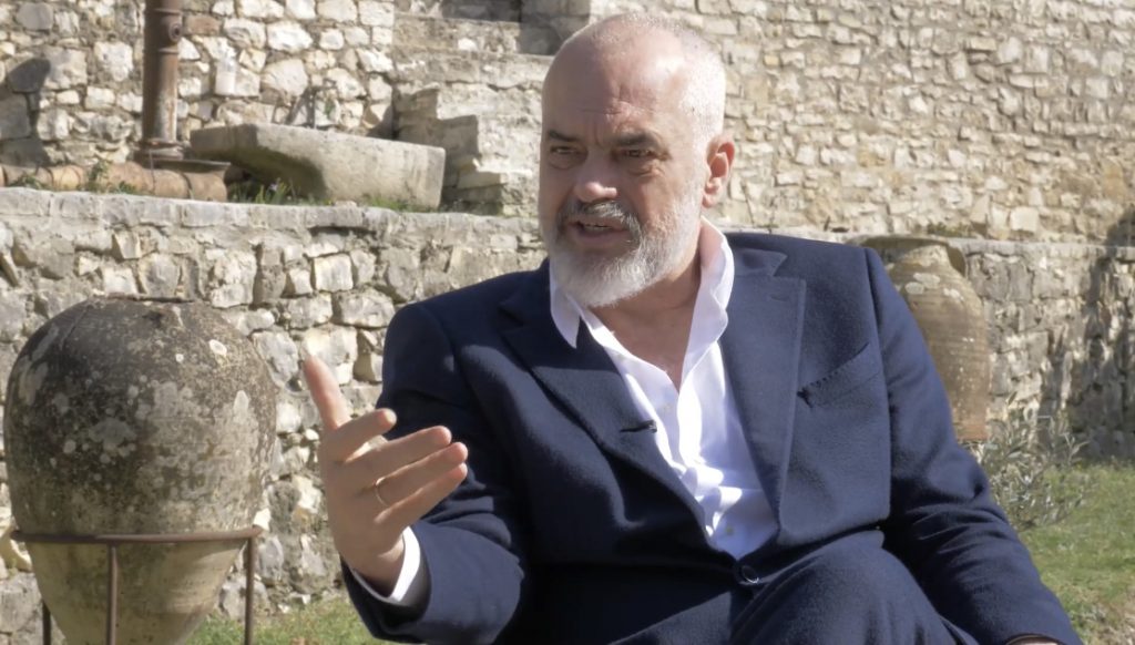 Rama tregon përralla për opozitën:  Ai ishte gogoli ky është kukulla, në shtëpi ka ardhur edhe Mamadhija!