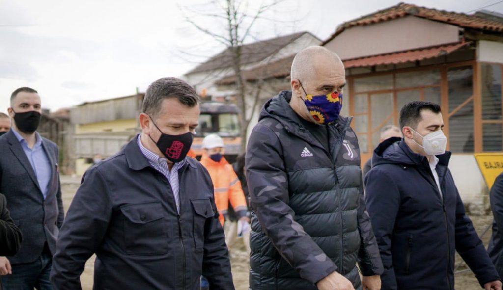 Rikonstruktohet rruga “Iljaz Kosova” në Elbasan, Balla: Një tjetër premtim i mbajtur