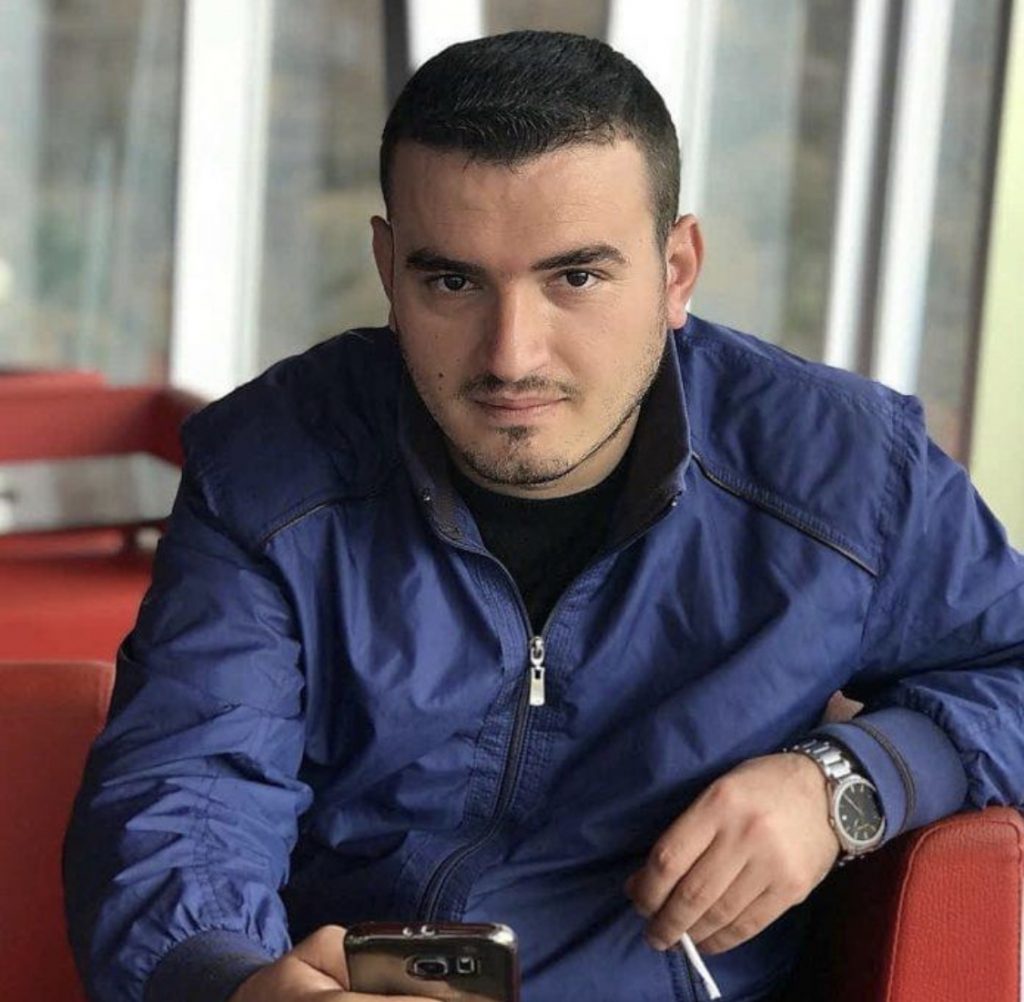 Familjarët e Arjan Salës: Kemi dhimbjen tonë që po na shkatërron, do të qajë vetëm një nënë sot