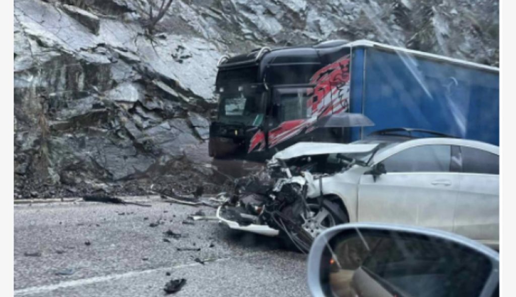 Aksidente në Librazhd dhe Tiranë
