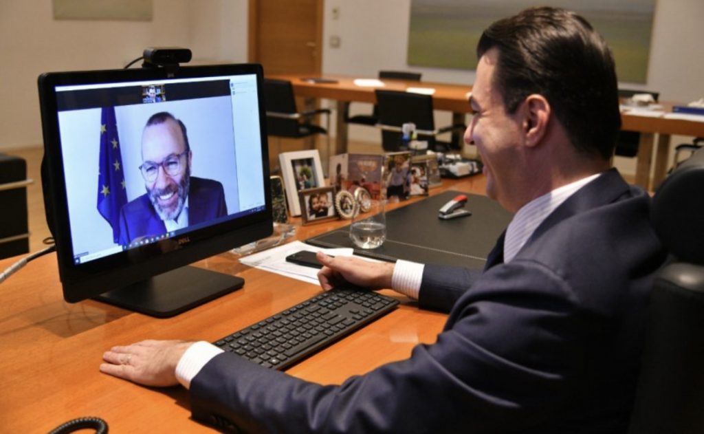 Kreu i PPE bisedon me Bashën: Zgjedhjet e 25 prillit, jetike për integrimin europian