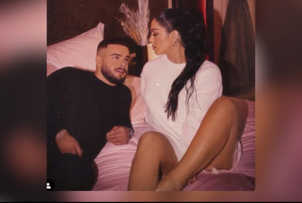 Fifi poston foto intime nga shtrati me djalin e njohur të ‘Përputhen’