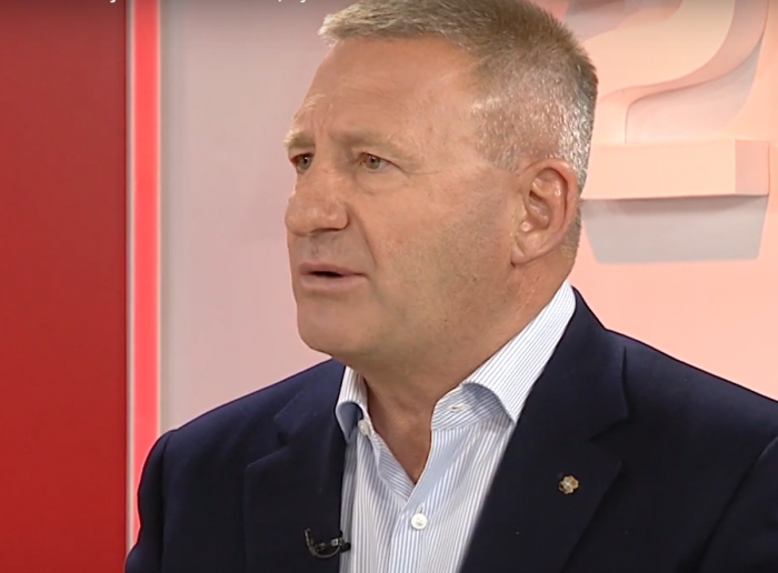 E vendosën të 8-in në listë, Nard Ndoka “thumbon”Bashën: PD nuk e respektoi marrëveshjen, përballje me Topallin s’më tremb, unë fitoja 69% kur ajo dilte në balotazh